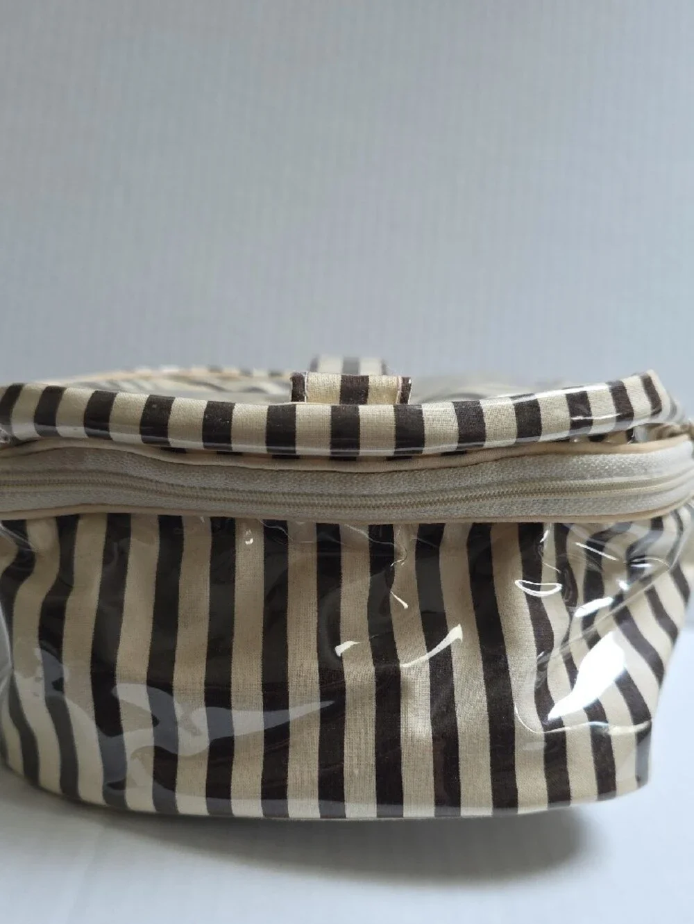 VINTAGE HENRI BENDEL MAKE UP CASE